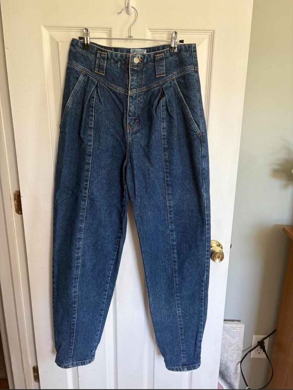 Vintage Jordache Dark Blue Pleated Boyfriend Jeans